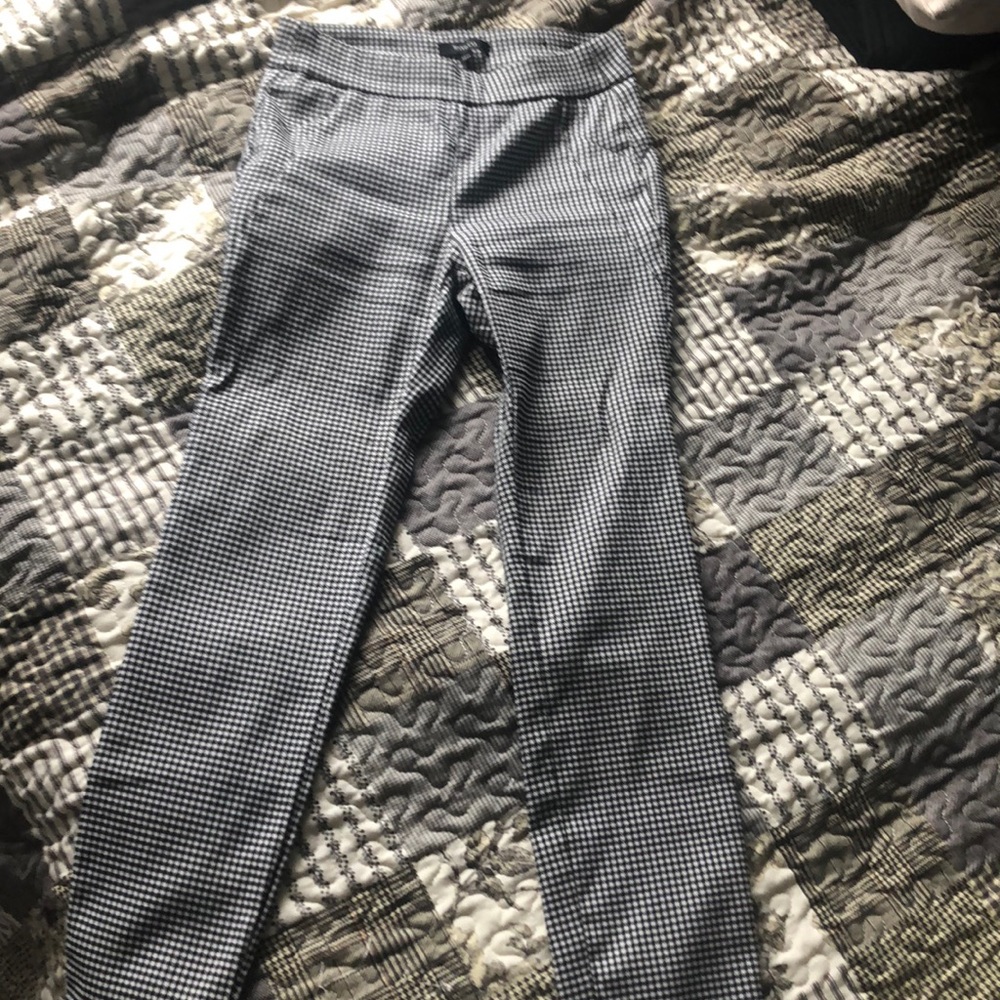 Rw&co cropped Houndstooth dress pants